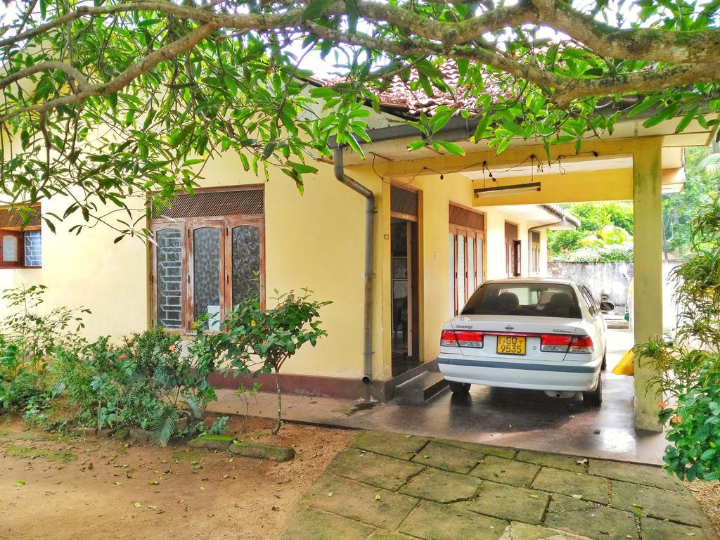Hikkaduwa Home Stay Esterno foto